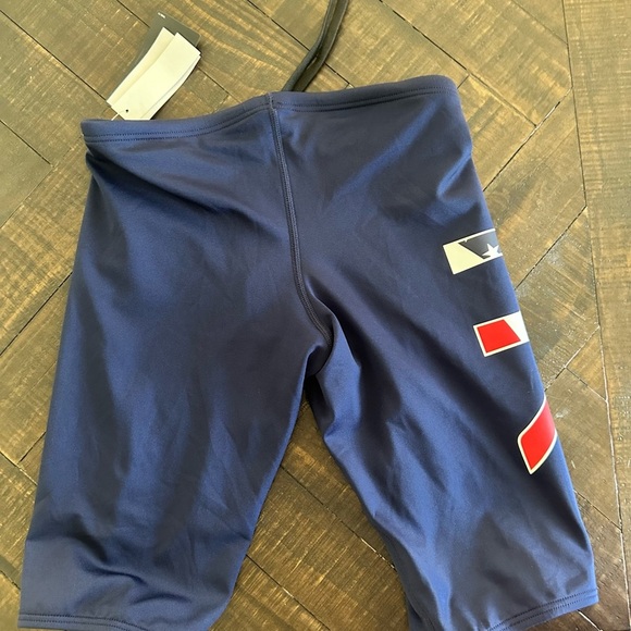 TYR Mens USA Swim Shorts Size Small or 30 New - Picture 6 of 6